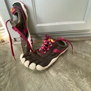 Vibram five fingers shoes